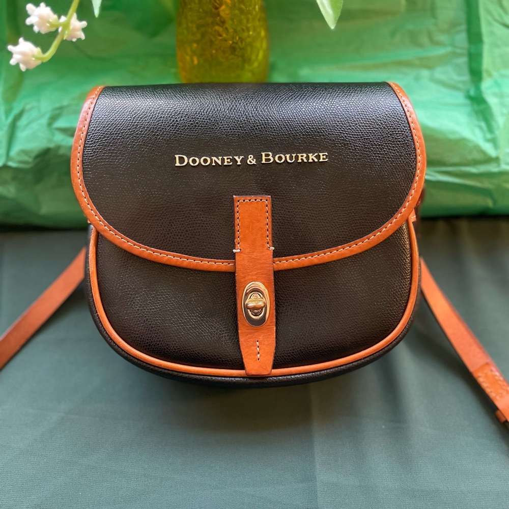 Dooney & Bourke Black leather field bag - Picture 7 of 8